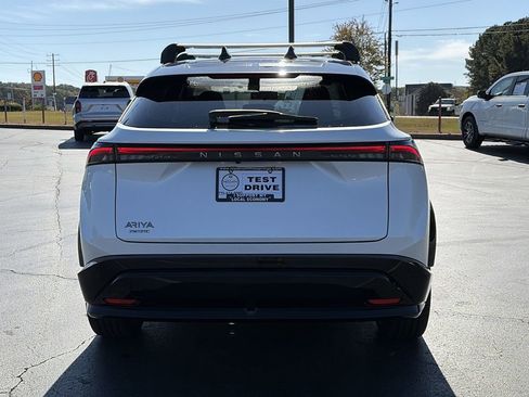 Certified 2023 Nissan Ariya FWD image 4