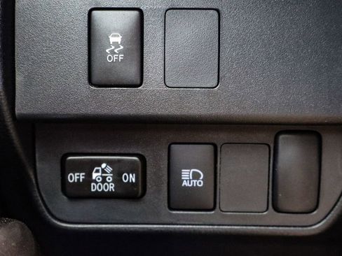 Used 2023 Toyota Tacoma SR5 w/ Technology Package image 22