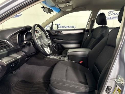 Used 2016 Subaru Legacy 2.5i Premium image 2