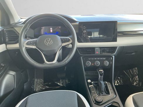 Used 2025 Volkswagen Taos S image 10
