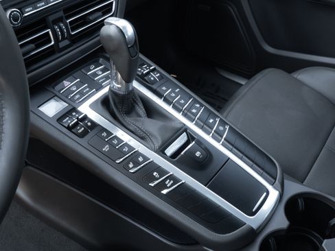 Used 2019 Porsche Macan S image 19