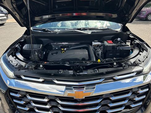 Used 2025 Chevrolet Equinox LT FWD image 21