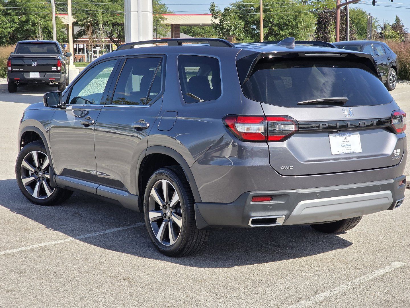 Certified 2025 Honda Pilot Touring image 13