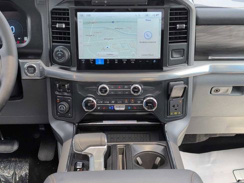 New 2025 Ford F150 Lariat w/ Equipment Group 502A High image 18