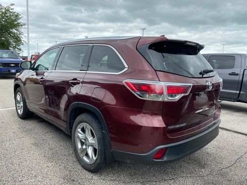 Used 2015 Toyota Highlander Limited w/ Driver Technology Package AWD/4WD image 2