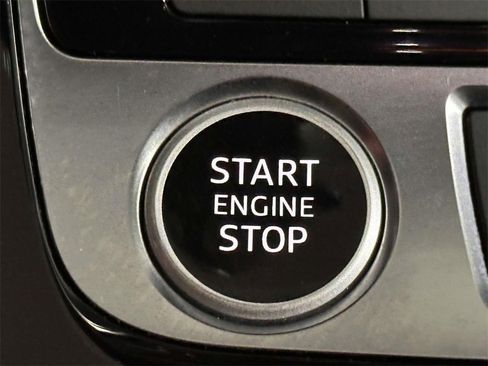 Used 2025 Audi Q8 Premium w/ Convenience Package image 25