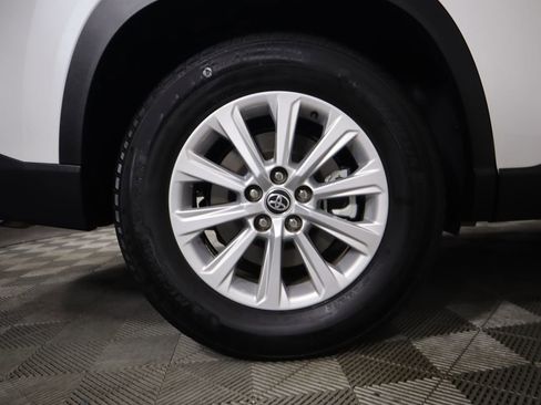 Used 2024 Toyota Grand Highlander XLE image 33