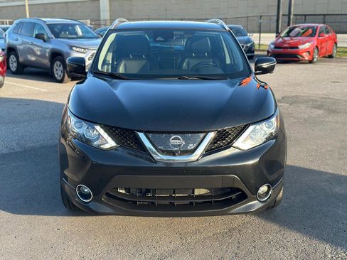 Used 2017 Nissan Rogue Sport SL w/ SL Premium Package image 3
