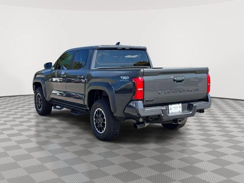 Used 2024 Toyota Tacoma TRD Off-Road AWD/4WD image 5