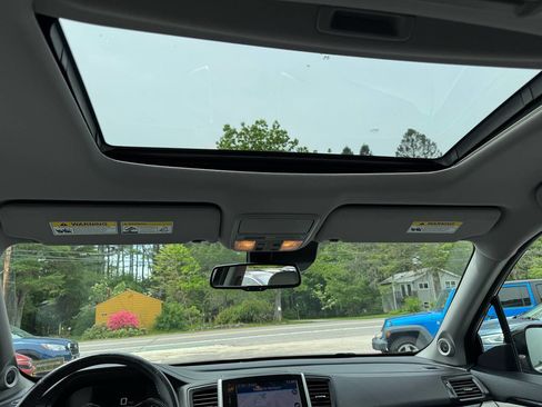 Used 2017 Honda Pilot Touring image 28