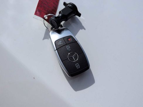 Used 2026 Mercedes-Benz GLA 250 4MATIC image 36