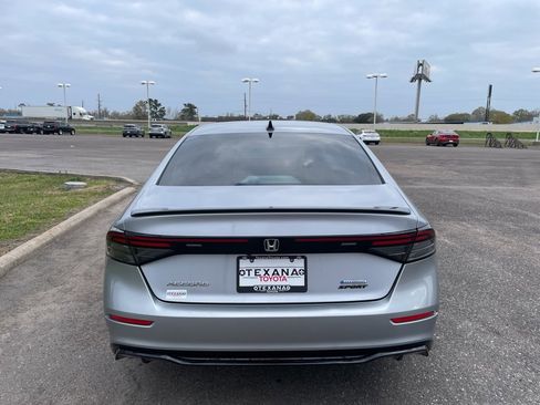 Used 2023 Honda Accord Sport image 10