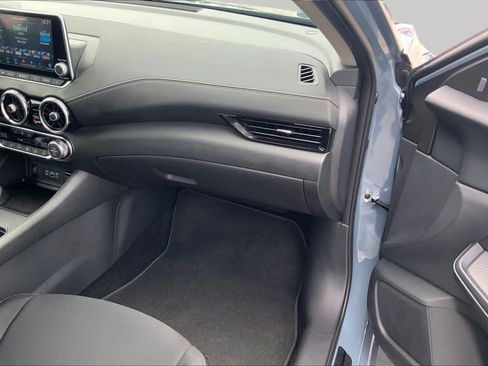 Used 2025 Nissan Sentra SV w/ All-Weather Package FWD image 18