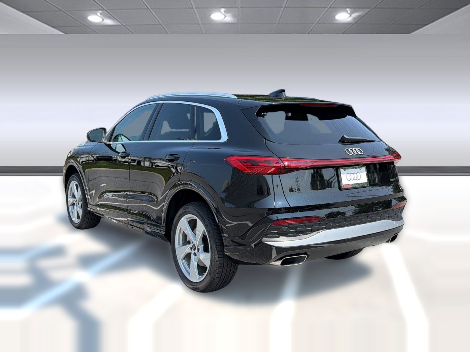 New 2026 Audi Q5 Premium Plus w/ Premium Plus AWD/4WD image 3