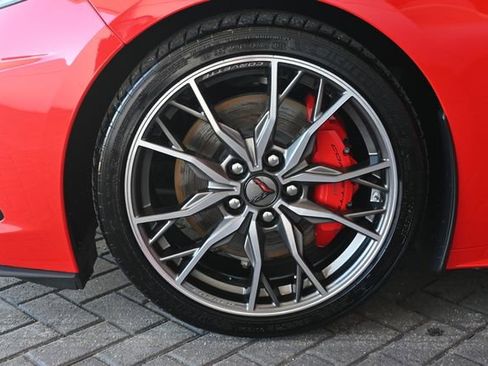 Used 2025 Chevrolet Corvette Stingray Premium Conv w/ Z51 Performance Package image 25