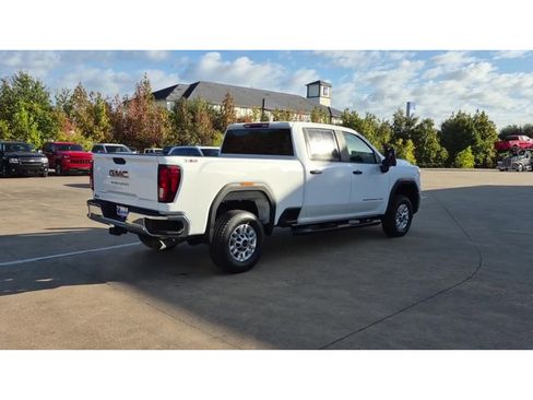 New 2026 GMC Sierra 2500 Pro image 8