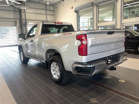 Used 2022 Chevrolet Silverado 1500 W/T w/ WT Value Package AWD/4WD image 6