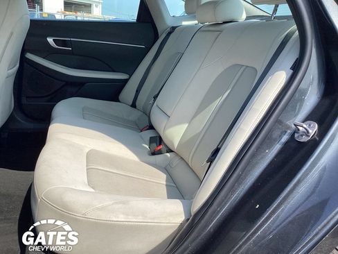 Used 2025 Hyundai Sonata SEL FWD image 13