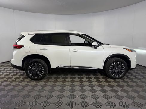 Used 2026 Nissan Rogue Platinum w/ Platinum Premium Package AWD/4WD image 5