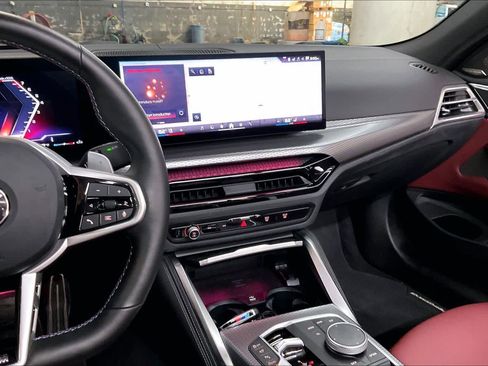 Used 2025 BMW 440i xDrive Convertible w/ Premium Package image 9