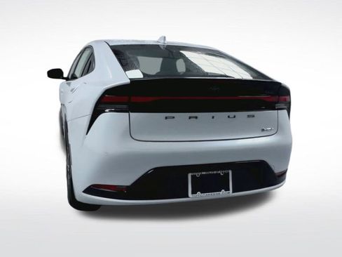 Used 2024 Toyota Prius XLE image 23