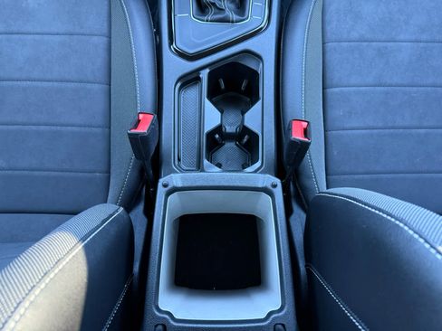 Certified 2024 Volkswagen Taos SE image 24