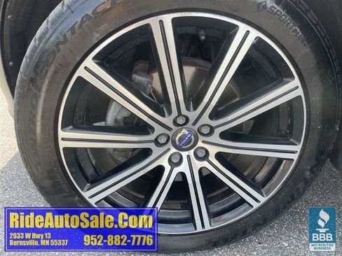 Used 2016 Volvo XC60 T6 w/ Proximity Package AWD/4WD image 26