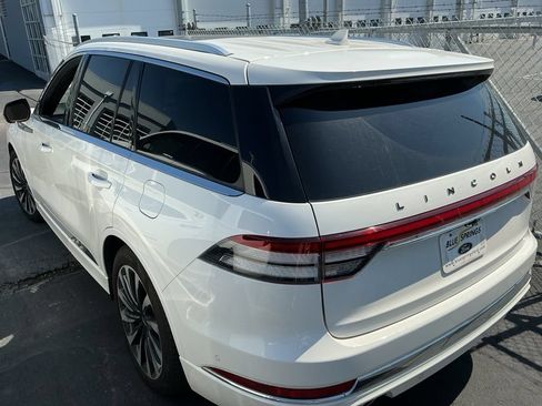 Used 2022 Lincoln Aviator Black Label Grand Touring AWD/4WD image 4