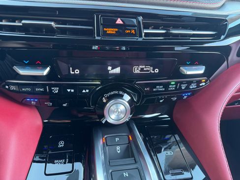 Used 2025 Acura MDX A-Spec image 12