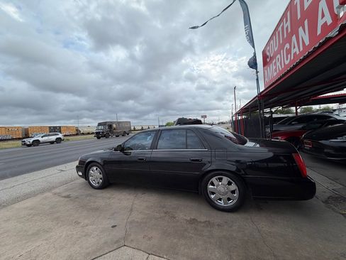 Used 2005 Cadillac De Ville DTS w/ Equipment Group image 39