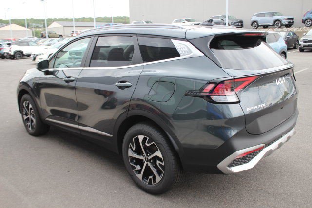 Used 2025 Kia Sportage EX AWD/4WD image 28