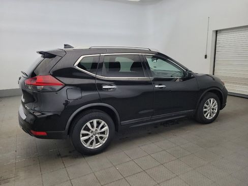 Used 2018 Nissan Rogue SV AWD/4WD image 10