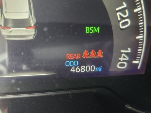 Used 2024 Toyota RAV4 LE AWD/4WD image 24