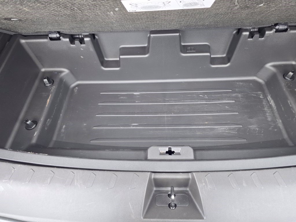 Used 2022 Chevrolet Traverse High Country FWD image 44