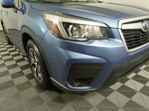Used 2019 Subaru Forester Premium w/ All-Weather Package image 10