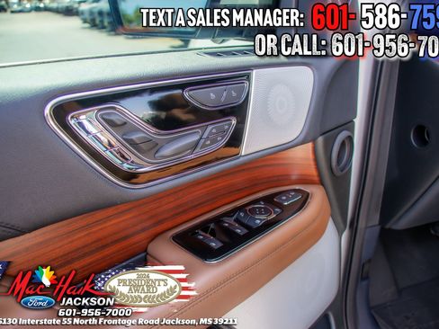 Used 2024 Lincoln Navigator Reserve AWD/4WD image 26