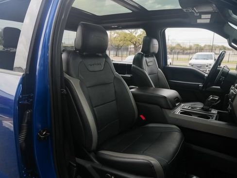 Used 2018 Ford F150 Raptor w/ Equipment Group 802A Luxury AWD/4WD image 39