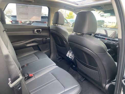 New 2026 Kia Sorento S w/ S Panoramic Sunroof Package image 25