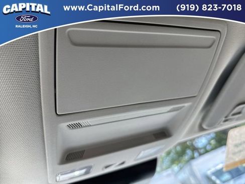 Certified 2025 Ford Maverick Lariat AWD/4WD image 32