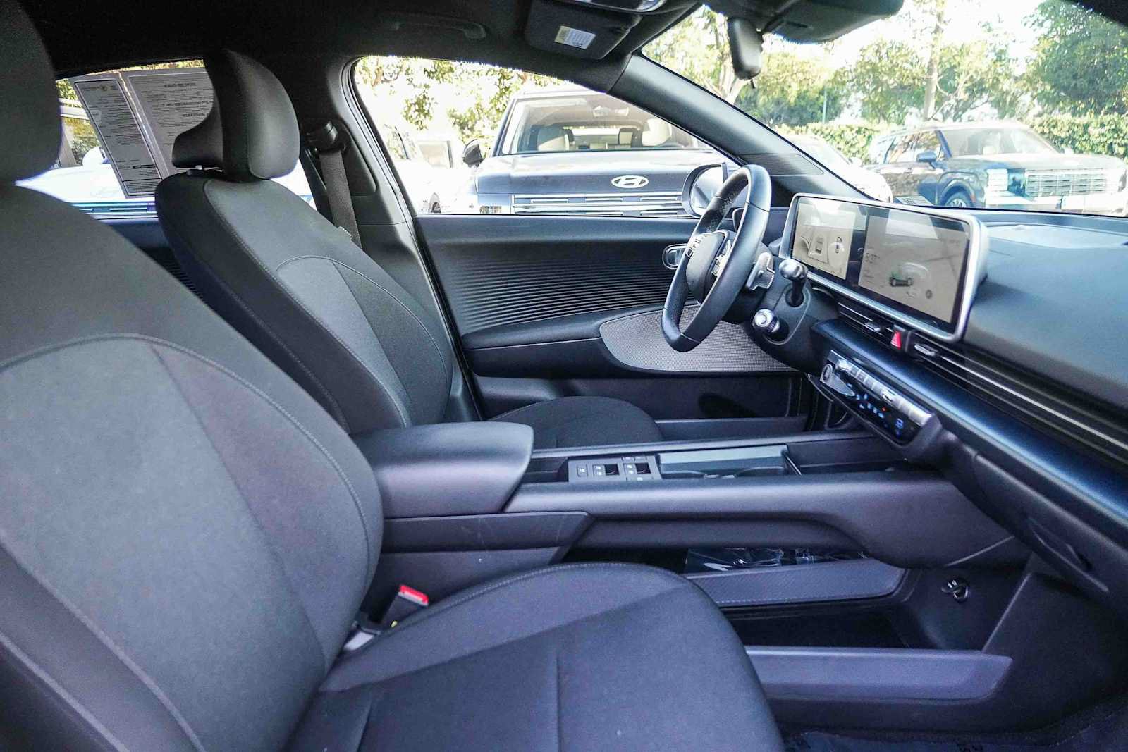 Used 2024 Hyundai Ioniq 6 SE RWD image 16