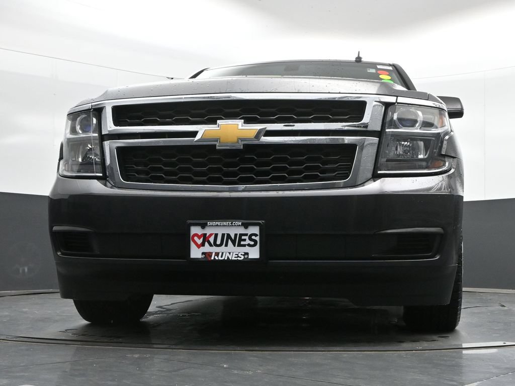 Used 2016 Chevrolet Suburban LS RWD image 43