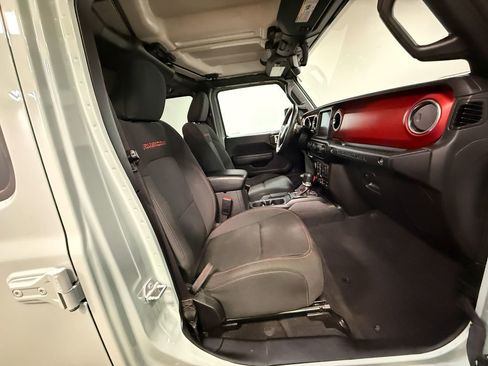 Used 2023 Jeep Wrangler Rubicon w/ Cold Weather Group image 13
