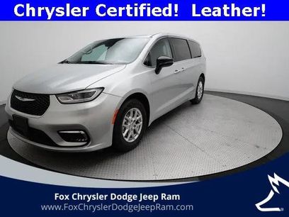 Certified 2024 Chrysler Pacifica Touring-L