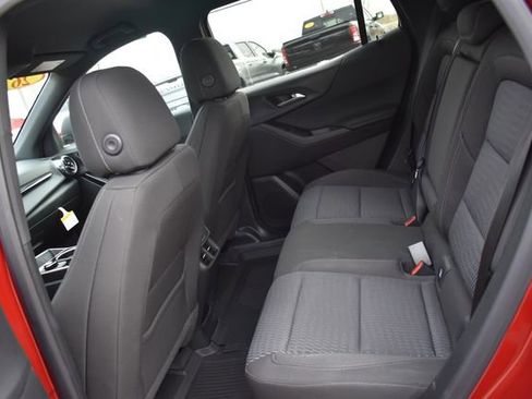 New 2026 Chevrolet Equinox LT w/ Safety and Technology Package image 18