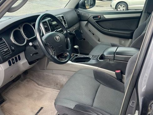 Used 2005 Toyota 4Runner Limited image 5