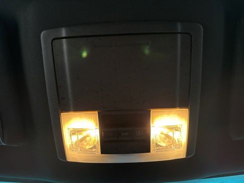 Used 2017 Ford Explorer XLT w/ Equipment Group 202A image 17