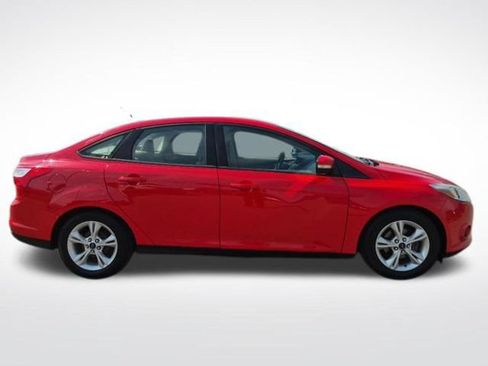 Used 2014 Ford Focus SE FWD image 4