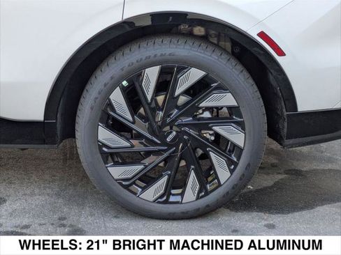 New 2026 Lincoln Nautilus Reserve w/ Jet Appearance Package image 6