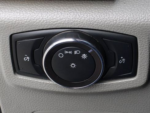 Used 2018 Ford F350 XLT image 19