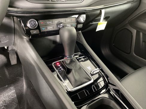 New 2026 Jeep Compass Limited image 27